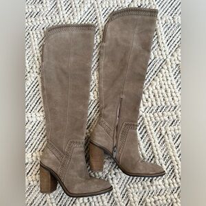 *SUEDE* Vince Camuto Madolee Over the Knee boot. Size 8. FREE SHIPPING!